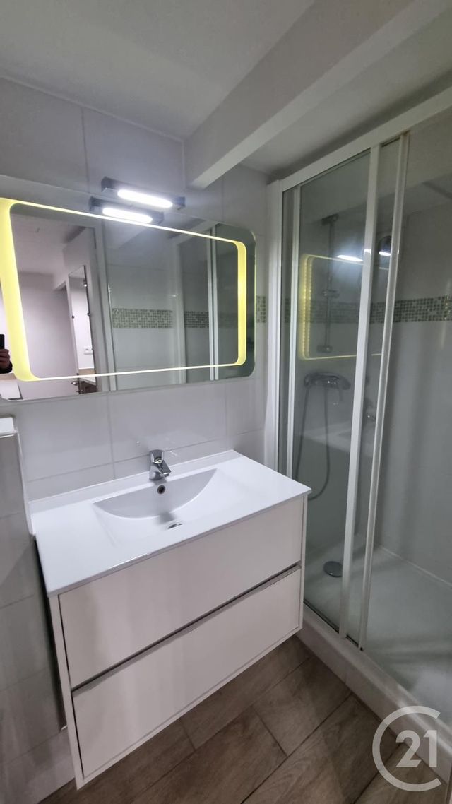 Appartement F2 à louer - 2 pièces - 30.35 m2 - ST MAUR DES FOSSES - 94 - ILE-DE-FRANCE - Century 21 La Pie