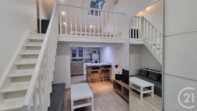 Appartement F2 à louer ST MAUR DES FOSSES