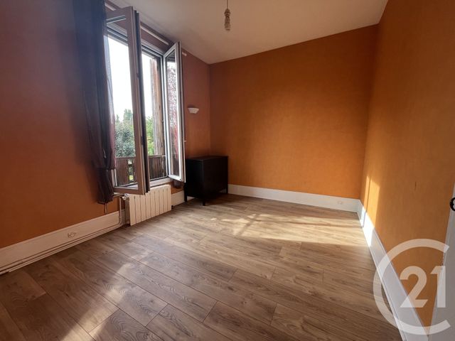 maison à vendre - 8 pièces - 142.0 m2 - ST MAUR DES FOSSES - 94 - ILE-DE-FRANCE - Century 21 La Pie