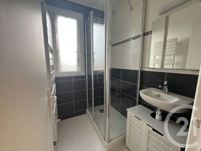 maison à vendre - 8 pièces - 142.0 m2 - ST MAUR DES FOSSES - 94 - ILE-DE-FRANCE - Century 21 La Pie