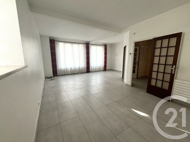 maison à vendre - 8 pièces - 142.0 m2 - ST MAUR DES FOSSES - 94 - ILE-DE-FRANCE - Century 21 La Pie