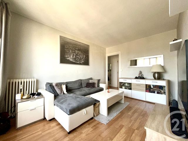 Afficher la photo en grand Appartement F2 à vendre - 2 pièces - 41.74 m2 - ST MAUR DES FOSSES - 94 - ILE-DE-FRANCE - Century 21 La Pie