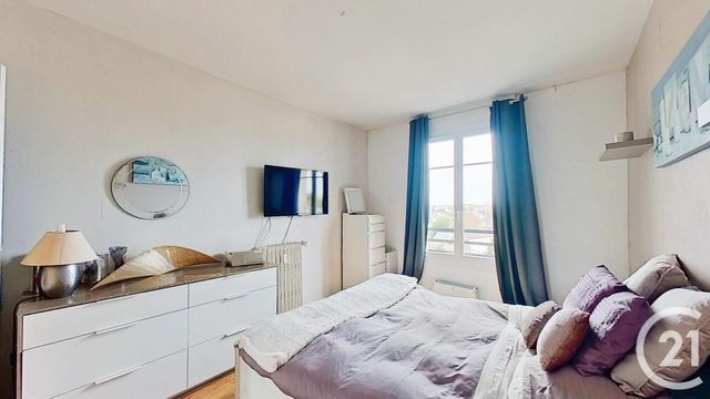 Afficher la photo en grand Appartement F2 à vendre - 2 pièces - 41.74 m2 - ST MAUR DES FOSSES - 94 - ILE-DE-FRANCE - Century 21 La Pie