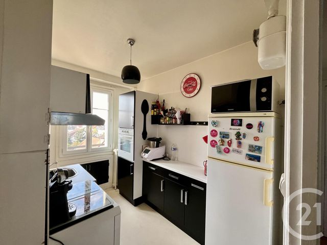 Afficher la photo en grand Appartement F2 à vendre - 2 pièces - 41.74 m2 - ST MAUR DES FOSSES - 94 - ILE-DE-FRANCE - Century 21 La Pie
