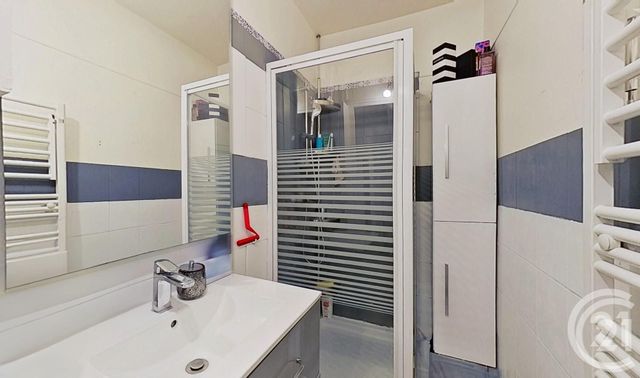 Afficher la photo en grand Appartement F2 à vendre - 2 pièces - 41.74 m2 - ST MAUR DES FOSSES - 94 - ILE-DE-FRANCE - Century 21 La Pie