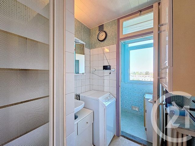 Appartement F3 à vendre - 3 pièces - 55.08 m2 - ST MAUR DES FOSSES - 94 - ILE-DE-FRANCE - Century 21 La Pie