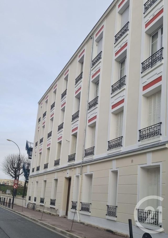  - ST MAUR DES FOSSES - 