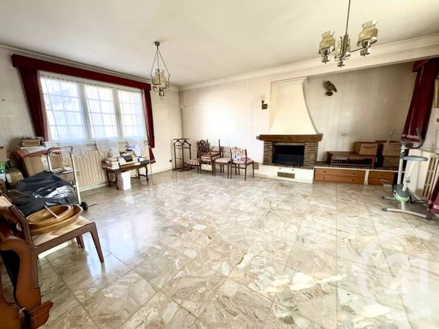 maison à vendre - 6 pièces - 110.25 m2 - ST MAUR DES FOSSES - 94 - ILE-DE-FRANCE - Century 21 La Pie