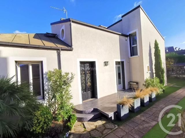 Maison à vendre ST MAUR DES FOSSES