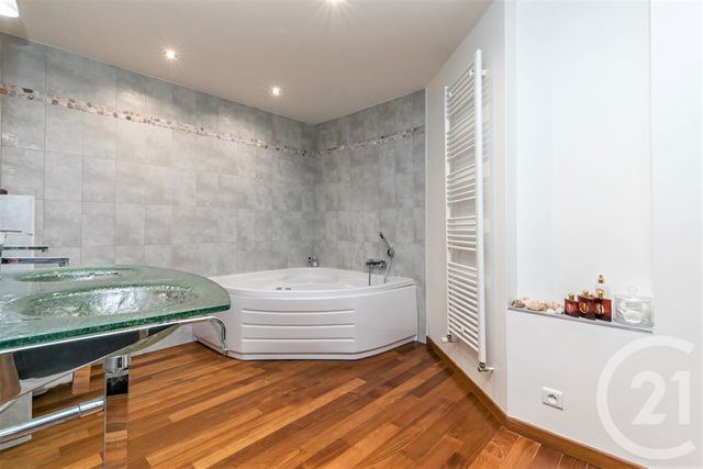 Afficher la photo en grand maison à vendre - 6 pièces - 148.29 m2 - ST MAUR DES FOSSES - 94 - ILE-DE-FRANCE - Century 21 La Pie