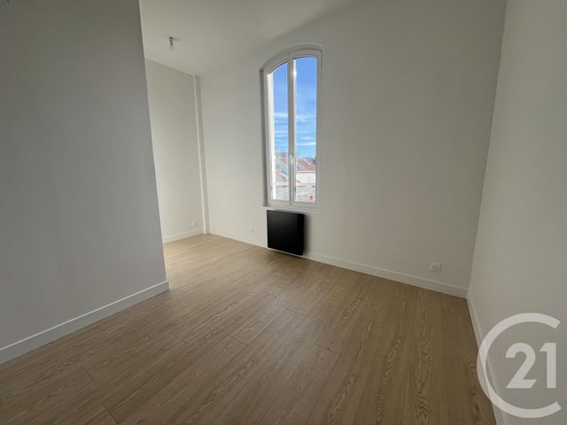 maison à vendre - 5 pièces - 113.95 m2 - ST MAUR DES FOSSES - 94 - ILE-DE-FRANCE - Century 21 La Pie