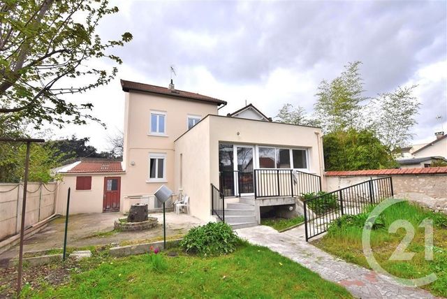 Maison à vendre ST MAUR DES FOSSES