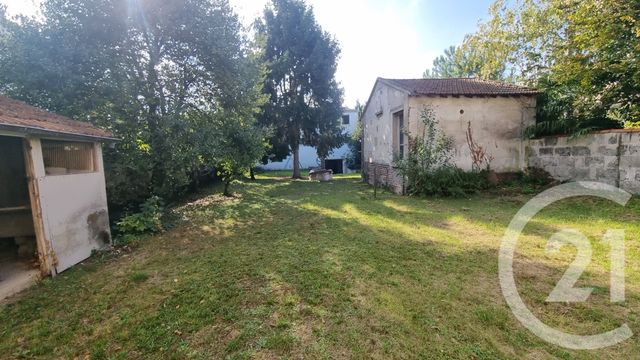 maison à vendre - 7 pièces - 272.0 m2 - ST MAUR DES FOSSES - 94 - ILE-DE-FRANCE - Century 21 La Pie