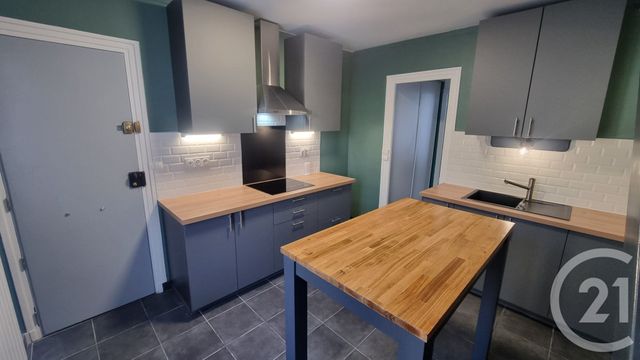 Appartement F3 à louer ST MAUR DES FOSSES