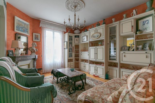 maison à vendre - 15 pièces - 165.02 m2 - ST MAUR DES FOSSES - 94 - ILE-DE-FRANCE - Century 21 La Pie