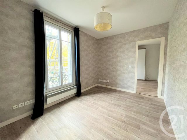 Appartement F2 à vendre - 2 pièces - 29.08 m2 - ST MAUR DES FOSSES - 94 - ILE-DE-FRANCE - Century 21 La Pie