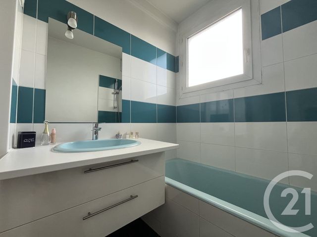 Appartement F3 à vendre - 3 pièces - 53.14 m2 - ST MAUR DES FOSSES - 94 - ILE-DE-FRANCE - Century 21 La Pie