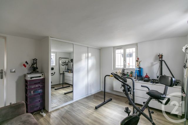 maison à vendre - 5 pièces - 109.21 m2 - ST MAUR DES FOSSES - 94 - ILE-DE-FRANCE - Century 21 La Pie