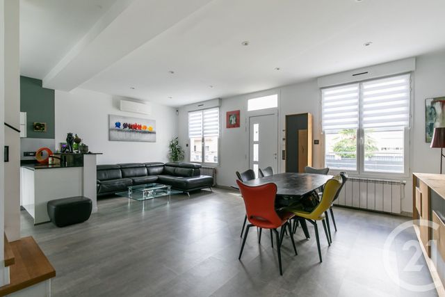maison à vendre - 5 pièces - 109.21 m2 - ST MAUR DES FOSSES - 94 - ILE-DE-FRANCE - Century 21 La Pie