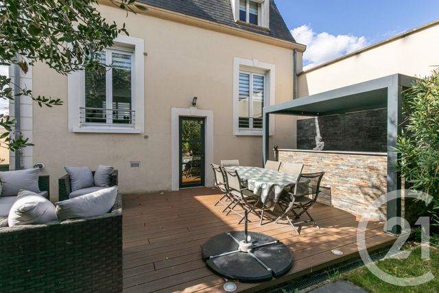 maison à vendre - 5 pièces - 109.21 m2 - ST MAUR DES FOSSES - 94 - ILE-DE-FRANCE - Century 21 La Pie
