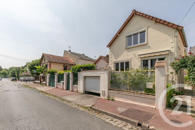 Maison à vendre ST MAUR DES FOSSES