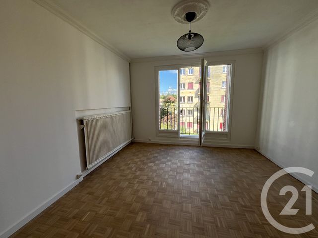 Appartement F1 à vendre - 1 pièce - 27.28 m2 - ST MAUR DES FOSSES - 94 - ILE-DE-FRANCE - Century 21 La Pie