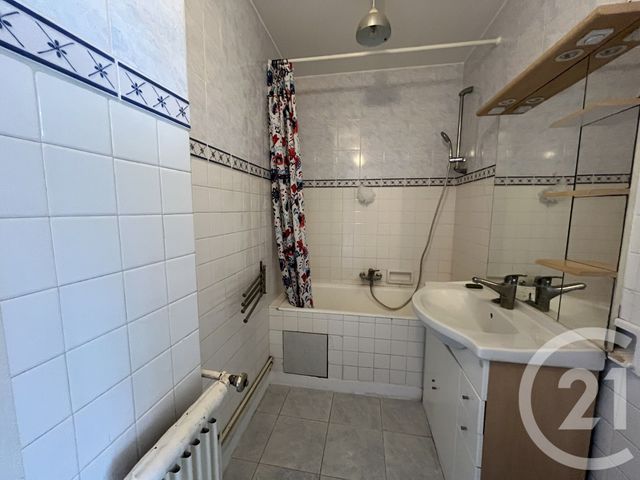Appartement F1 à vendre - 1 pièce - 27.28 m2 - ST MAUR DES FOSSES - 94 - ILE-DE-FRANCE - Century 21 La Pie