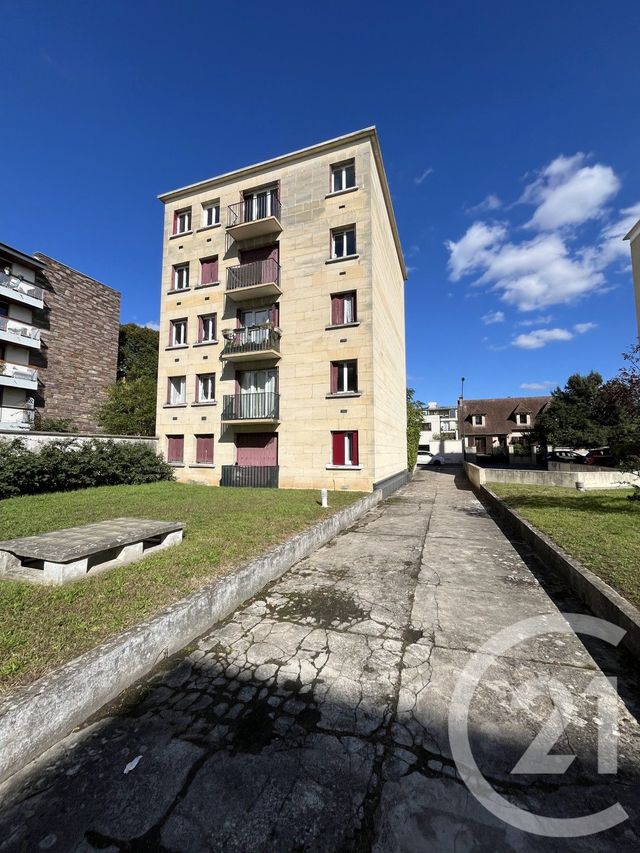 Appartement F1 à vendre - 1 pièce - 27.28 m2 - ST MAUR DES FOSSES - 94 - ILE-DE-FRANCE - Century 21 La Pie