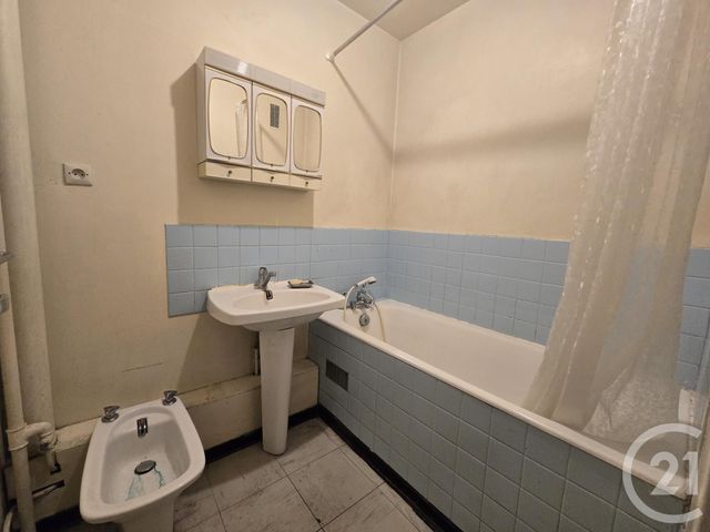 Appartement F2 à vendre - 2 pièces - 44.9 m2 - ST MAUR DES FOSSES - 94 - ILE-DE-FRANCE - Century 21 La Pie