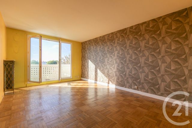 Appartement F3 à vendre - 3 pièces - 56.35 m2 - ST MAUR DES FOSSES - 94 - ILE-DE-FRANCE - Century 21 La Pie