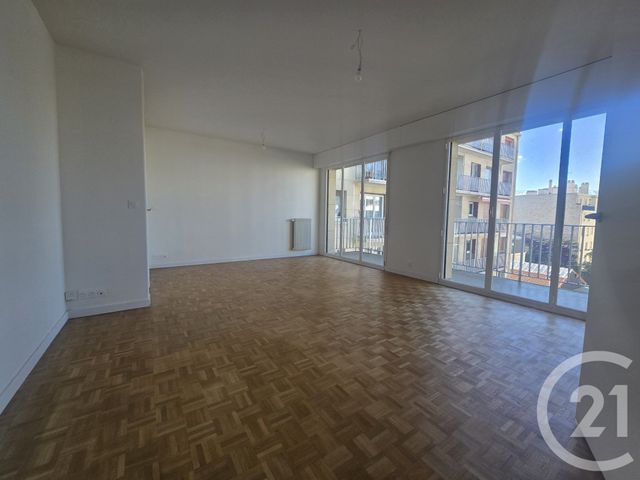 Appartement F2 à louer - 2 pièces - 40.08 m2 - LA VARENNE ST HILAIRE - 94 - ILE-DE-FRANCE - Century 21 La Pie