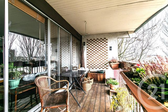 Appartement F2 à vendre - 2 pièces - 57.49 m2 - CRETEIL - 94 - ILE-DE-FRANCE - Century 21 La Pie