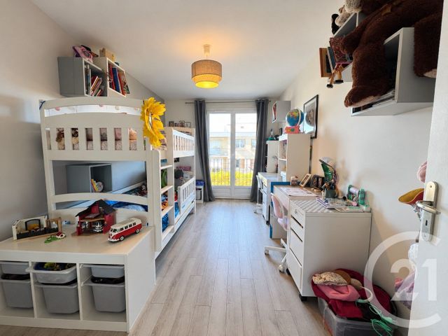 Appartement F3 à vendre - 3 pièces - 69.53 m2 - ST MAUR DES FOSSES - 94 - ILE-DE-FRANCE - Century 21 La Pie