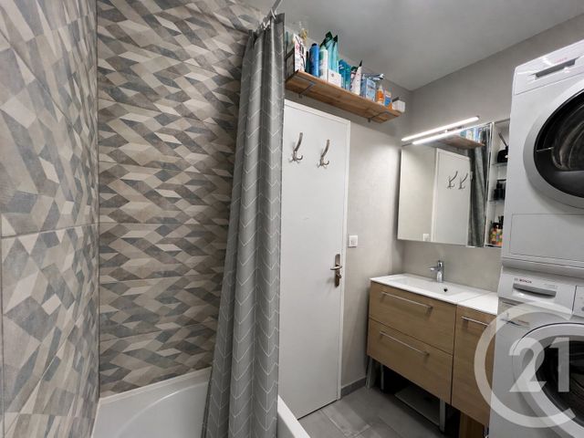 Appartement F3 à vendre - 3 pièces - 69.53 m2 - ST MAUR DES FOSSES - 94 - ILE-DE-FRANCE - Century 21 La Pie