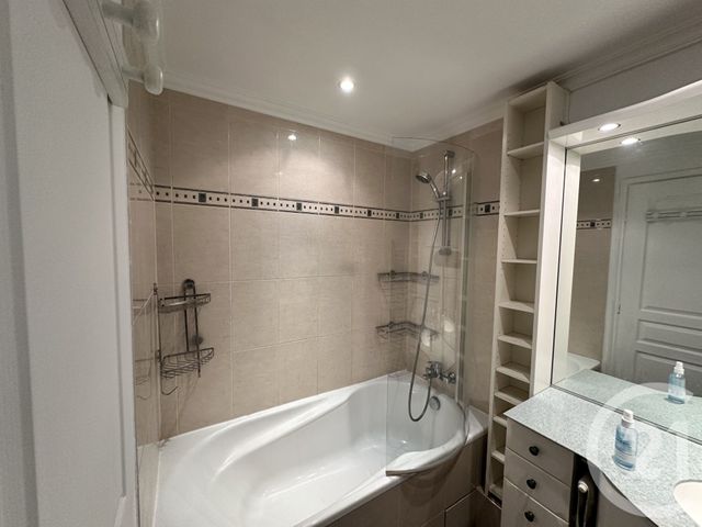 Appartement F3 à vendre - 4 pièces - 76.87 m2 - ST MAUR DES FOSSES - 94 - ILE-DE-FRANCE - Century 21 La Pie