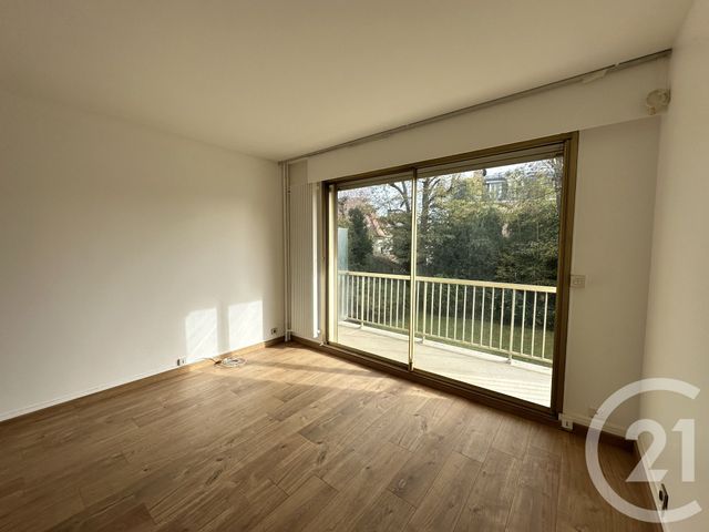 Appartement F1 à vendre - 1 pièce - 25.85 m2 - ST MAUR DES FOSSES - 94 - ILE-DE-FRANCE - Century 21 La Pie