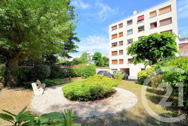Appartement F4 à vendre - 4 pièces - 75.0 m2 - ST MAUR DES FOSSES - 94 - ILE-DE-FRANCE - Century 21 La Pie