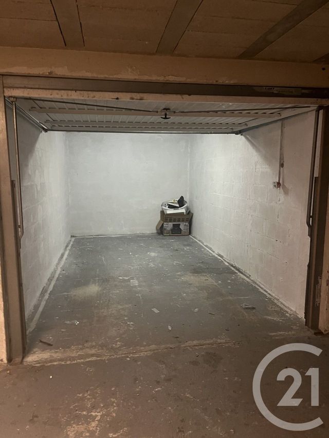 parking à louer - 12.0 m2 - ST MAUR DES FOSSES - 94 - ILE-DE-FRANCE - Century 21 La Pie