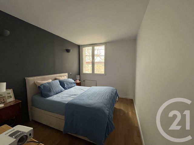 Appartement F4 à louer - 4 pièces - 85.51 m2 - ST MAUR DES FOSSES - 94 - ILE-DE-FRANCE - Century 21 La Pie