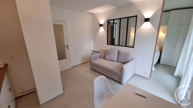 Appartement F2 à louer - 2 pièces - 30.0 m2 - ST MAUR DES FOSSES - 94 - ILE-DE-FRANCE - Century 21 La Pie