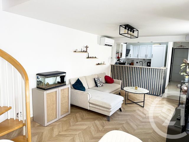 Maison à louer ST MAUR DES FOSSES