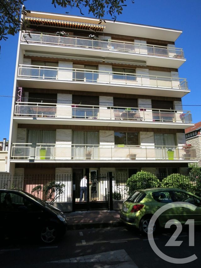 Appartement F3 à vendre - 3 pièces - 55.78 m2 - LA VARENNE ST HILAIRE - 94 - ILE-DE-FRANCE - Century 21 La Pie