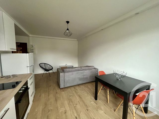 Appartement F2 à louer - 2 pièces - 34.7 m2 - ST MAUR DES FOSSES - 94 - ILE-DE-FRANCE - Century 21 La Pie