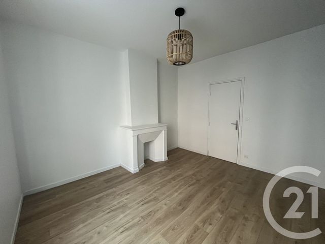 Appartement F2 à louer - 2 pièces - 27.69 m2 - ST MAUR DES FOSSES - 94 - ILE-DE-FRANCE - Century 21 La Pie