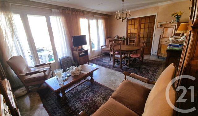 maison à vendre - 5 pièces - 93.41 m2 - ST MAUR DES FOSSES - 94 - ILE-DE-FRANCE - Century 21 La Pie