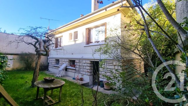 maison à vendre - 5 pièces - 93.41 m2 - ST MAUR DES FOSSES - 94 - ILE-DE-FRANCE - Century 21 La Pie