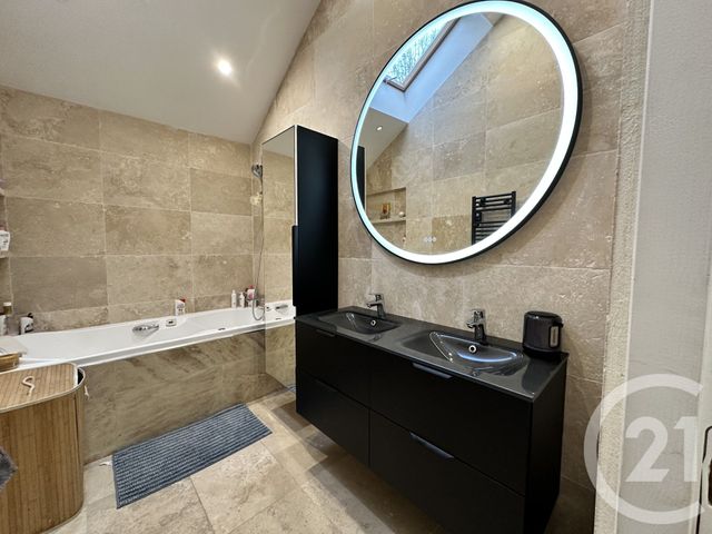 maison à vendre - 5 pièces - 120.0 m2 - LA VARENNE ST HILAIRE - 94 - ILE-DE-FRANCE - Century 21 La Pie