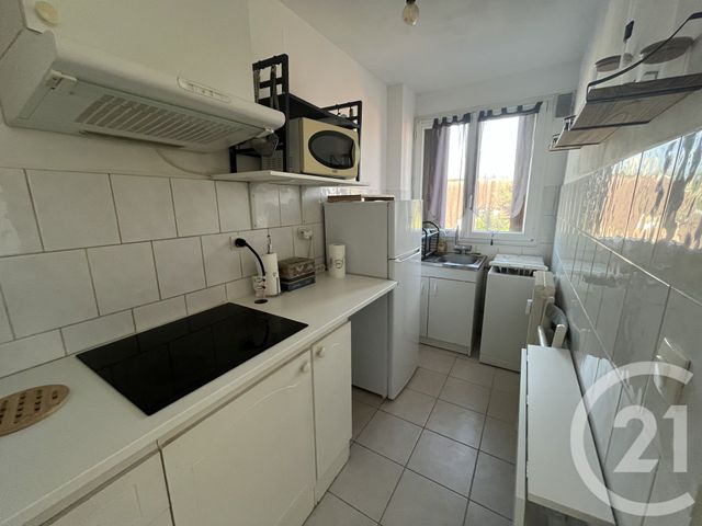 Appartement F1 à louer - 1 pièce - 27.34 m2 - ST MAUR DES FOSSES - 94 - ILE-DE-FRANCE - Century 21 La Pie