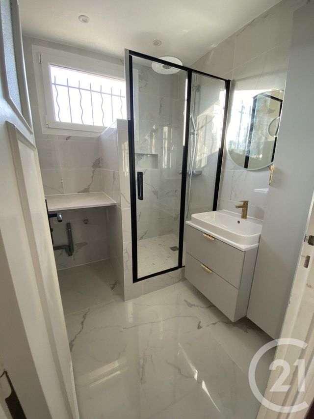 Appartement F4 à louer - 4 pièces - 71.08 m2 - ST MAUR DES FOSSES - 94 - ILE-DE-FRANCE - Century 21 La Pie