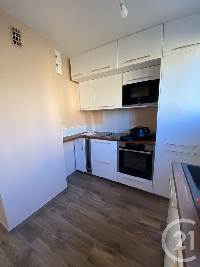 Appartement F4 à louer - 4 pièces - 71.08 m2 - ST MAUR DES FOSSES - 94 - ILE-DE-FRANCE - Century 21 La Pie